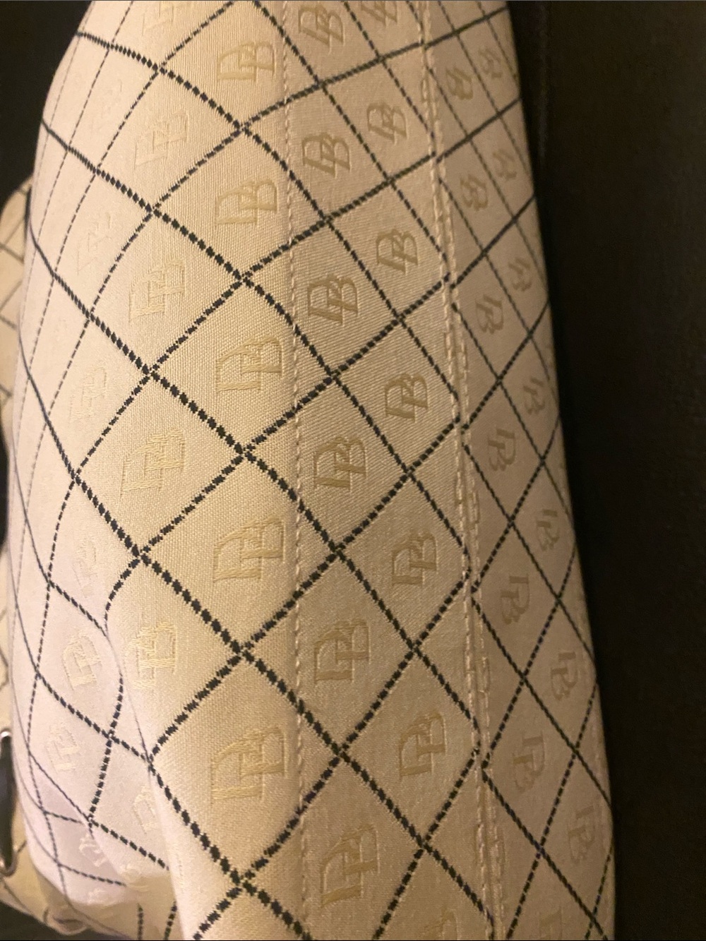 Dooney & Bourke EUC White Monogram Tote with Black Trim - Picture 7 of 9